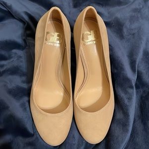3 inch nude, suede closed toe heel by Gianni Bini